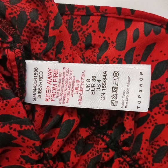 TOPSHOP RED/BLACK LONGSLEEVES CROP TOP - Picture 5 of 9